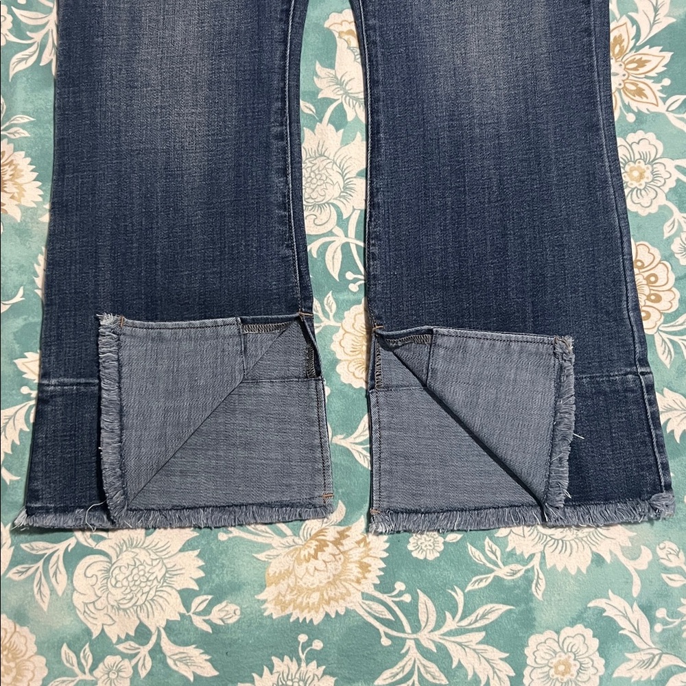 Liverpool Crop Flare Jean - Picture 5 of 8